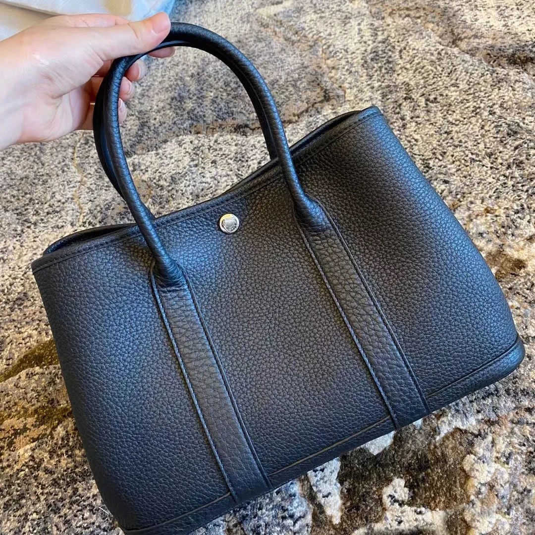 h bag Fashion designer H ermese bag 2022 leather women garden Togo hand commuting one shoulder diagonal cross tote large capacity, Sky blue
h bag Fashion designer H ermese bag 2022 leather women garden Togo hand commuting one shoulder diagonal cross tote large capacity, Sky blue