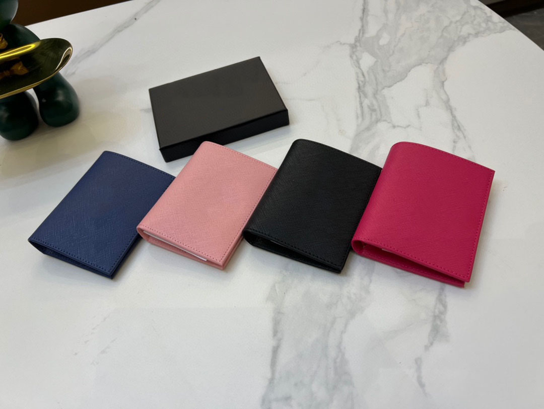 New Designer Wallet Fashion Cross Cowhide Unisex Wallet High quality Versatile Portable Wallet, Blue
New Designer Wallet Fashion Cross Cowhide Unisex Wallet High quality Versatile Portable Wallet, Blue