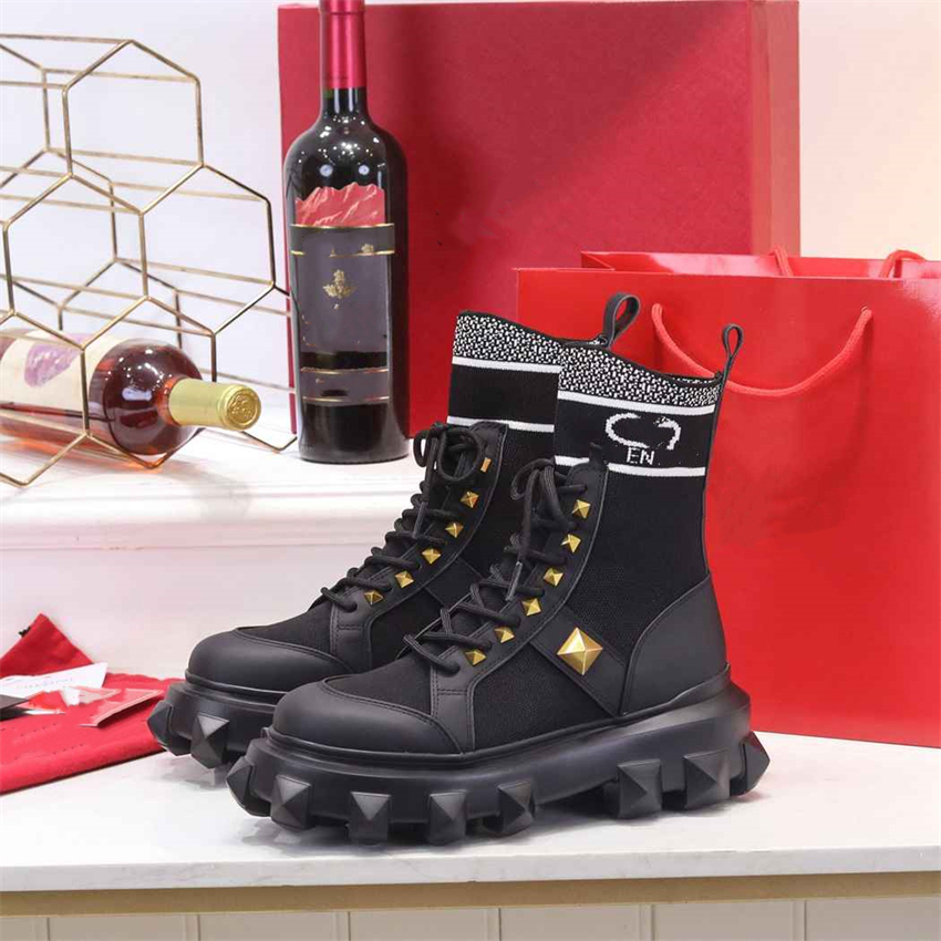 Top Design Winter Boots Fashion Valentinoity Women Vintage Decorative Leather Cotton Cloth Wool Warm Keeping High Heel Thick Sole Snow Flat Socks Shoes 01-016
Top Design Winter Boots Fashion Valentinoity Women Vintage Decorative Leather Cotton Cloth Wool Warm Keeping High Heel Thick Sole Snow Flat Socks Shoes 01-016