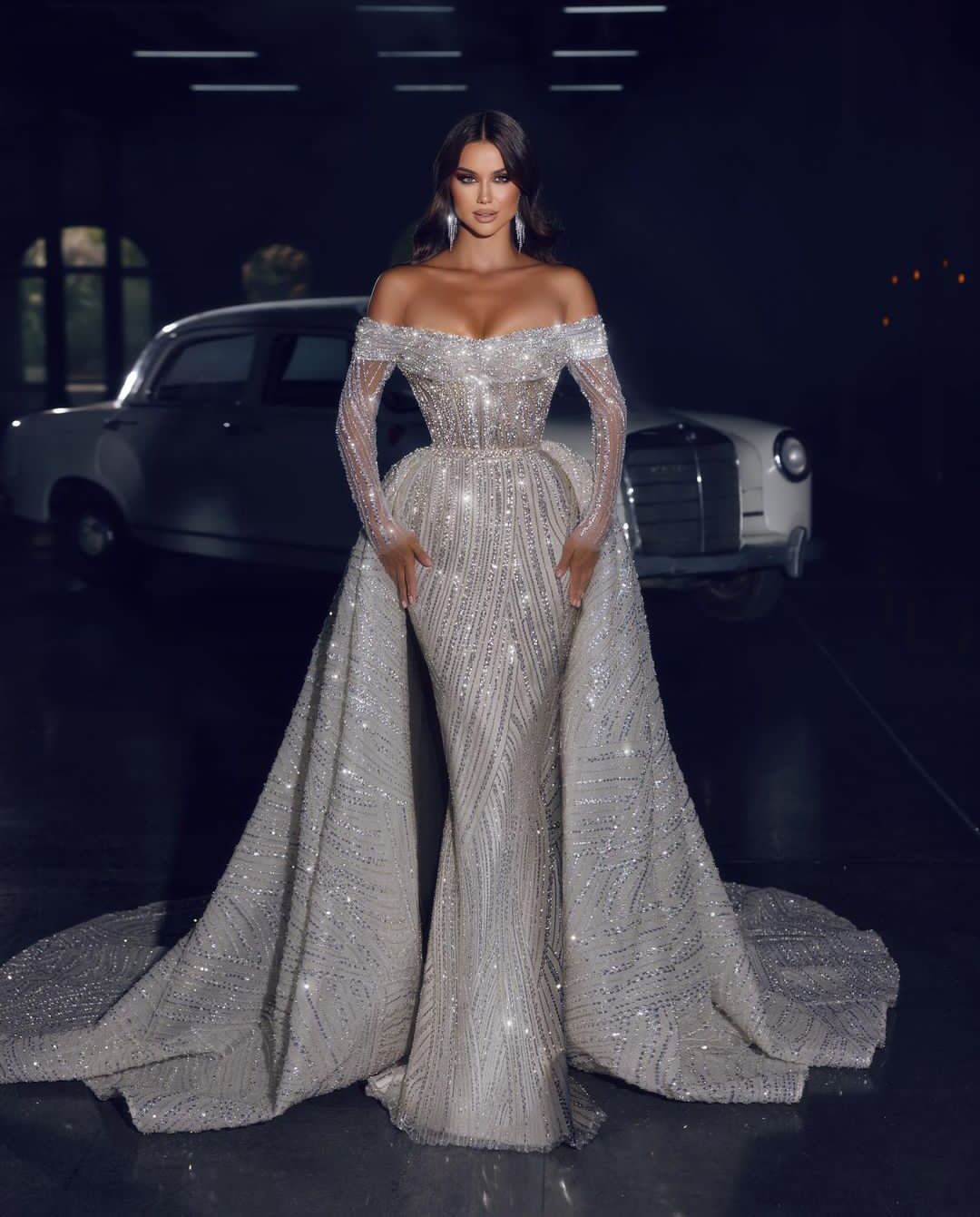 Sparkling Wedding Dresses Long Sleeves Bateau Off Shoulder Sequins Appliques 3D Lace Formal Dresses Detachable Train Bridal Gowns Sweep Train Vestido 