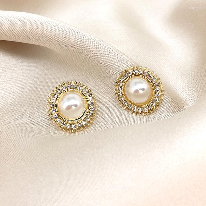 Stud Earrings MASA Gold And Silver Color Round Imitation Pearls Zircon For Woman Dating Party Luxury Fashion Jewelry MASA225
Stud Earrings MASA Gold And Silver Color Round Imitation Pearls Zircon For Woman Dating Party Luxury Fashion Jewelry MASA225