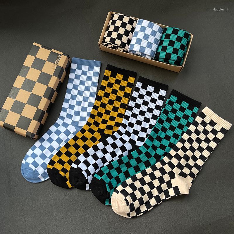 Men's Socks Men Checkerboard Print Harajuku Fashion Check Street Sports Skateboard Couples Geometric Hip Hop 3 Prc/Box, By bk skyb
Men's Socks Men Checkerboard Print Harajuku Fashion Check Street Sports Skateboard Couples Geometric Hip Hop 3 Prc/Box, By bk skyb