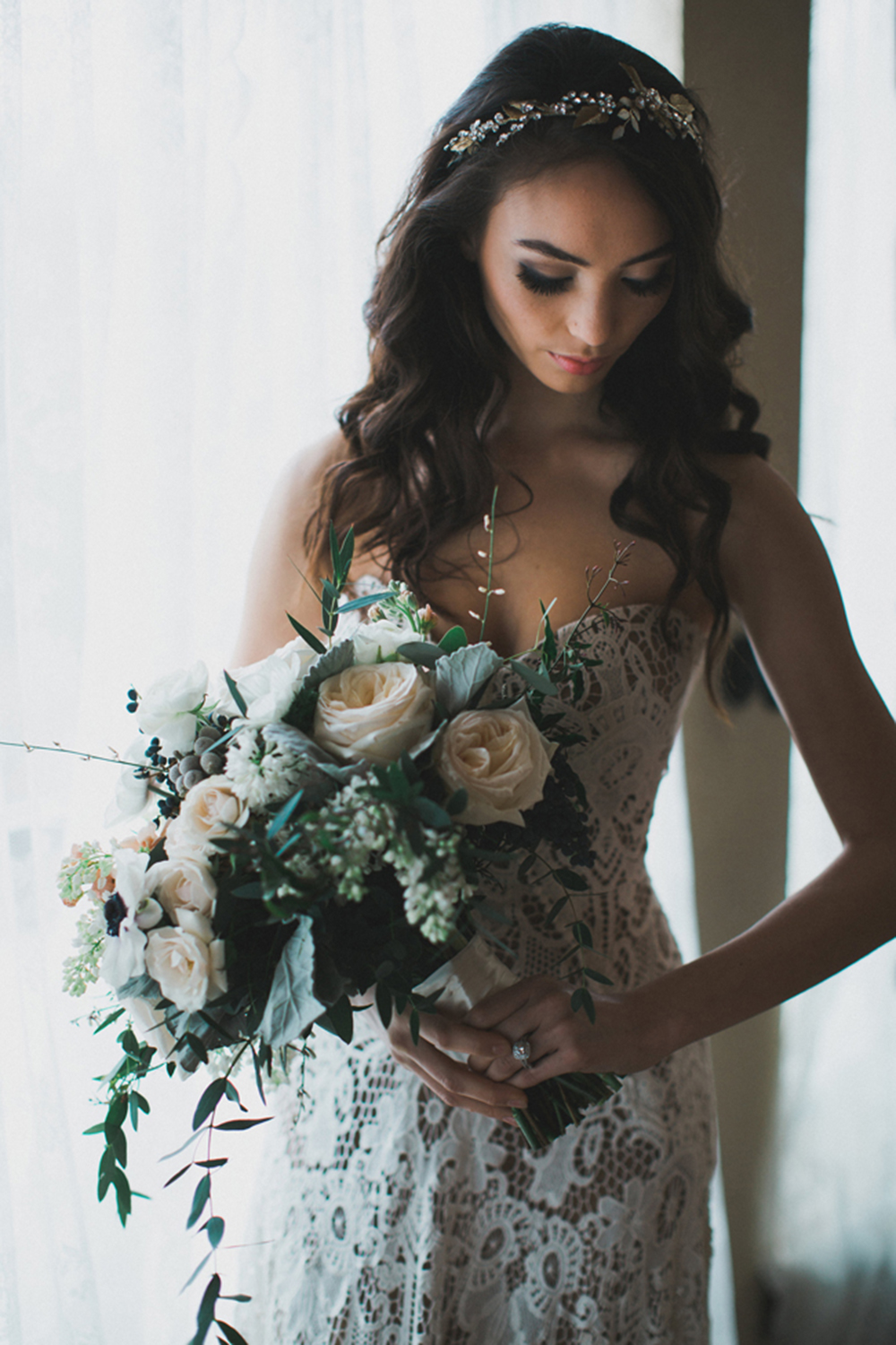 Bohemian Country mermaid Wedding Dresses Luxury Crochet Lace Beau Gown Boho Chic Hippie sweetheart Bridal Gown Bell long Sleeves