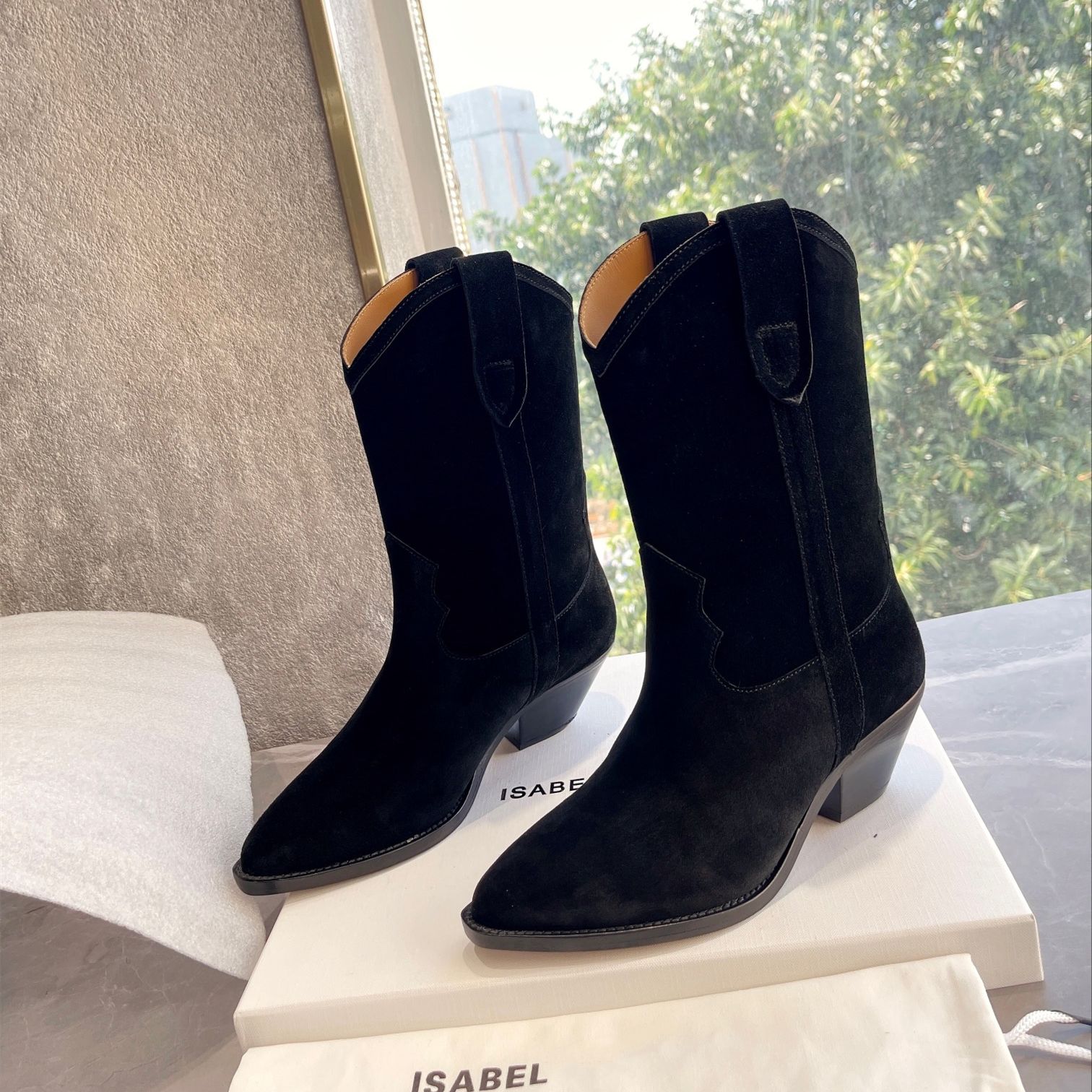 Isabel Shoes Dewina Suede Ankle Boots Designer Women New Fashion Pop Marant Cowboy Western Style 2022, Boots suede black
Isabel Shoes Dewina Suede Ankle Boots Designer Women New Fashion Pop Marant Cowboy Western Style 2022, Boots suede black