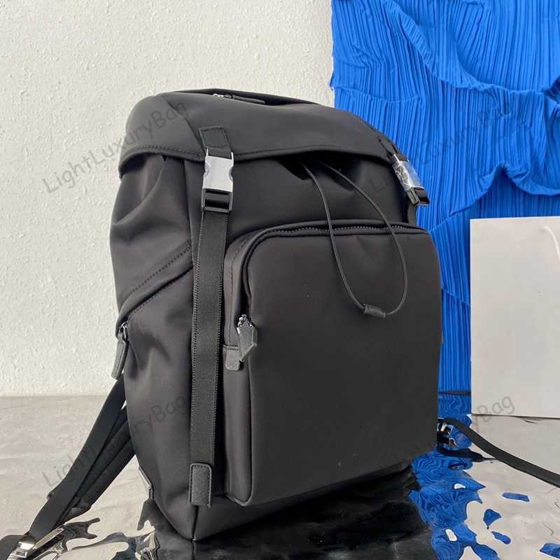 Backpack Bag 5A Designer two-tone Nylon Schoolbag Fashion Men Women Wallets Classic Luxury High capacity Tote practical Purses 2201108, Black
Backpack Bag 5A Designer two-tone Nylon Schoolbag Fashion Men Women Wallets Classic Luxury High capacity Tote practical Purses 2201108, Black