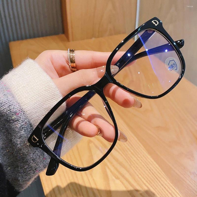 Sunglasses Transparent Computer Glasses Frame Women Men Anti Blue Light Square Eyewear Vision Care Optical Spectacle Eyeglass
Sunglasses Transparent Computer Glasses Frame Women Men Anti Blue Light Square Eyewear Vision Care Optical Spectacle Eyeglass