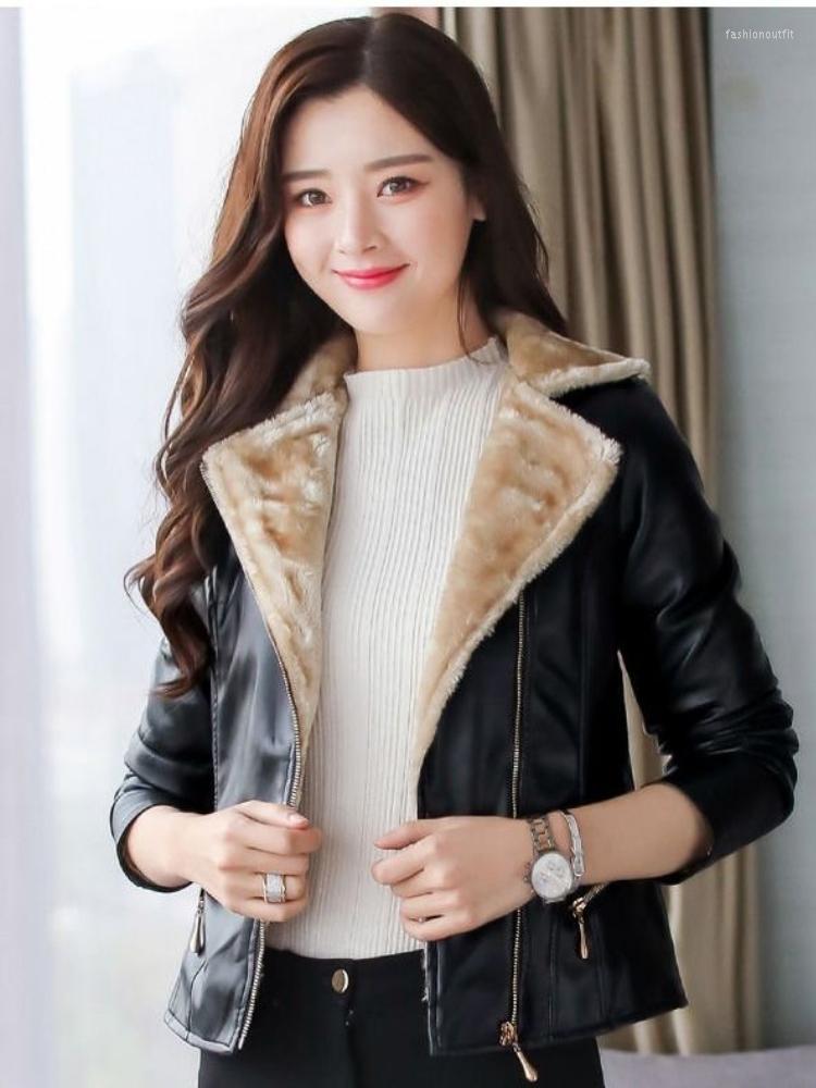 Women's Leather 2022 Foreign Trade Women's PU Thin Winter And Autumn Small Coat Jacket With Zippers Casual Coats T377, Black
Women's Leather 2022 Foreign Trade Women's PU Thin Winter And Autumn Small Coat Jacket With Zippers Casual Coats T377, Black
