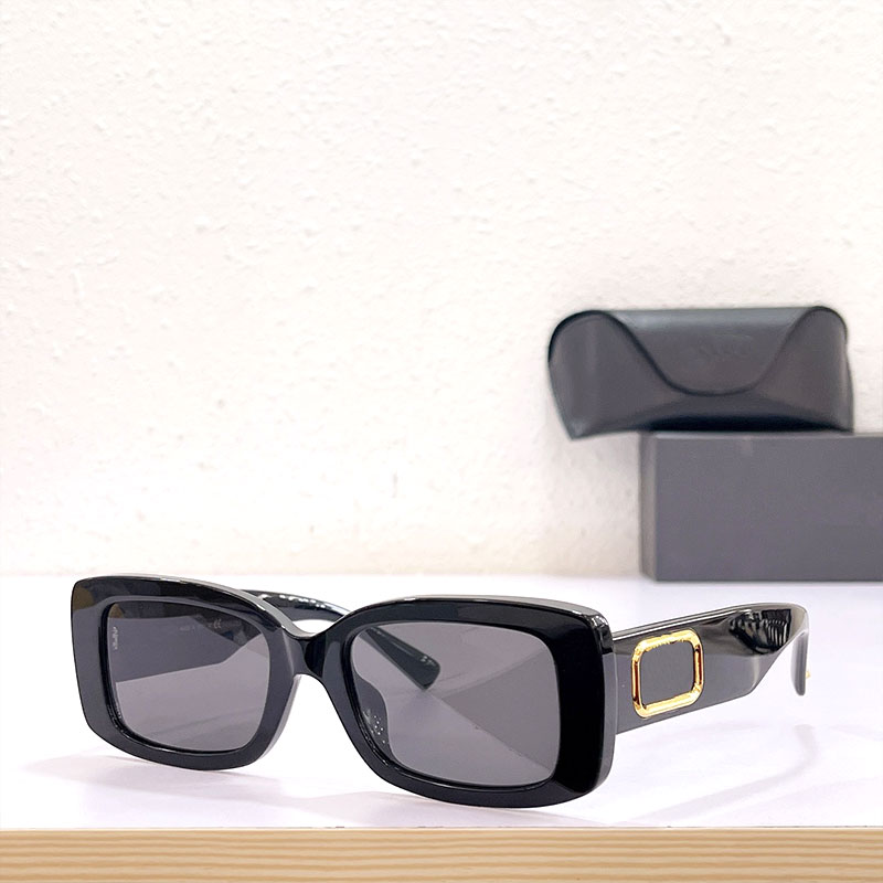 Designe fashion men and women sunglasses exquisite brand AV4108 show distinctive personality UV400 radiation protection unique charm of the full frame sunglasses
Designe fashion men and women sunglasses exquisite brand AV4108 show distinctive personality UV400 radiation protection unique charm of the full frame sunglasses