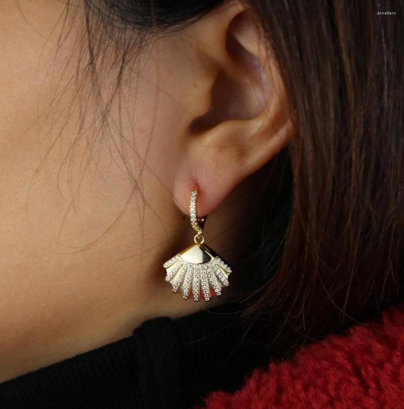 Hoop Earrings Gold Filled White Clear Cz Paved Sea Shell Charm Earring 2022 Summer Beach Design Trendy Fashion High Quality Hoops
Hoop Earrings Gold Filled White Clear Cz Paved Sea Shell Charm Earring 2022 Summer Beach Design Trendy Fashion High Quality Hoops