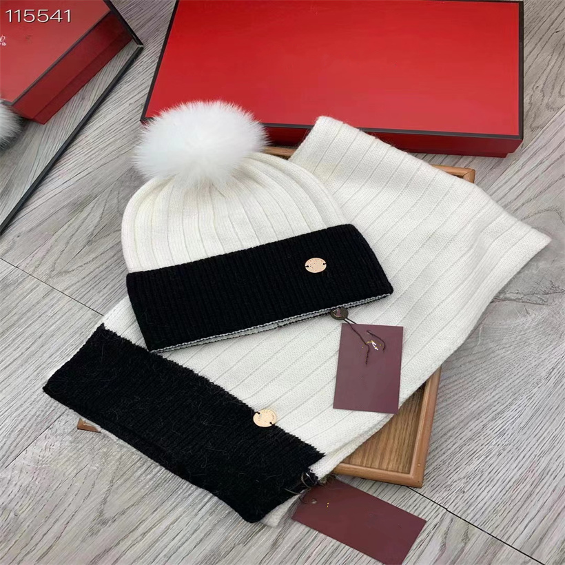 2023 windbreak Hat scarf hood Autumn Winter warm beanies outdoor Hip Hop cotton knitted men mask casual male skull caps hats
2023 windbreak Hat scarf hood Autumn Winter warm beanies outdoor Hip Hop cotton knitted men mask casual male skull caps hats