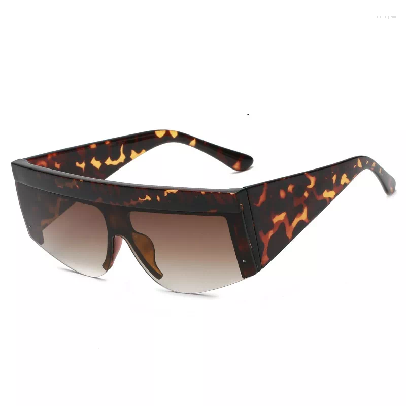 Sunglasses Rimless Women Half Frame Wide Leg Luxury Vintage Mirror Sun Glasses Female Oversize Eyewear Men Oculos UV400 Trending
Sunglasses Rimless Women Half Frame Wide Leg Luxury Vintage Mirror Sun Glasses Female Oversize Eyewear Men Oculos UV400 Trending