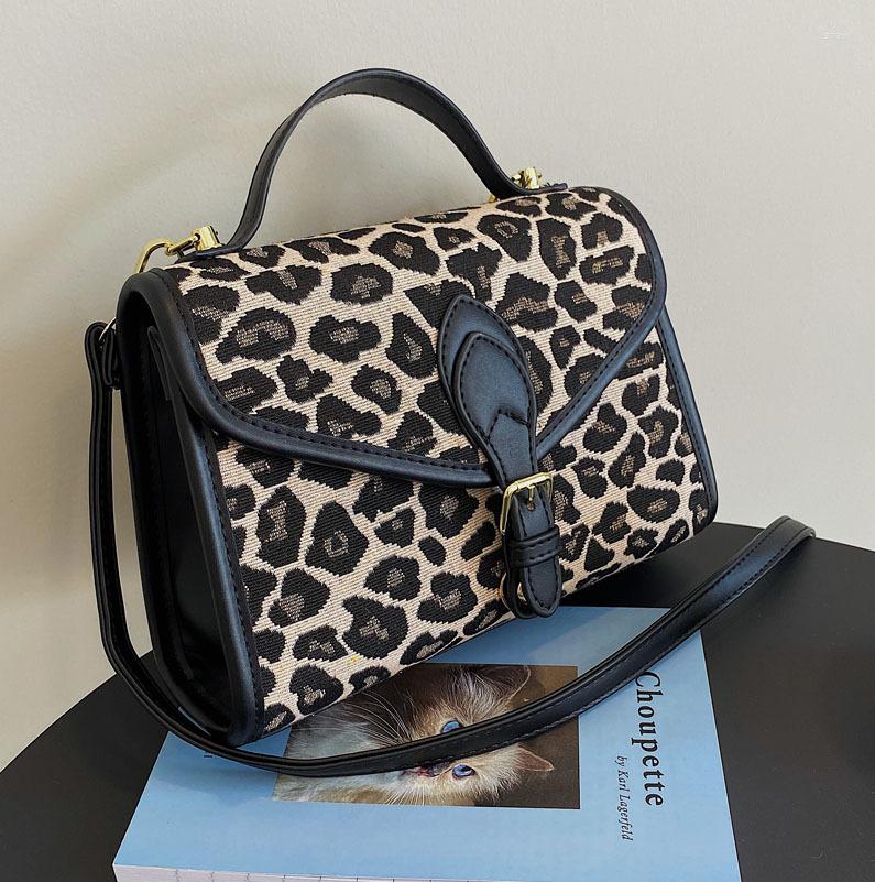 Evening Bags Fashion For Women Leopard Lady Small Flap Crossbody Female Shoulder Bolsa Feminina Handbags, 001
Evening Bags Fashion For Women Leopard Lady Small Flap Crossbody Female Shoulder Bolsa Feminina Handbags, 001