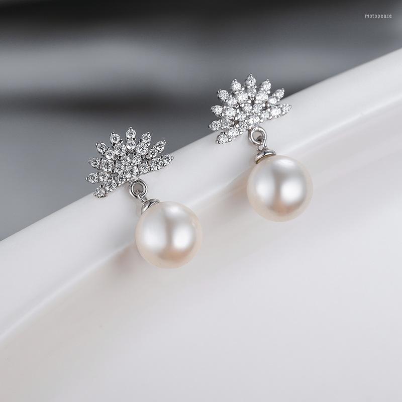 Stud Earrings S925 Sterling Silver Fan-Shaped Micro-Set Zircon Pearl For Women Simple Fashion Jewelry Couples Holiday Gift
Stud Earrings S925 Sterling Silver Fan-Shaped Micro-Set Zircon Pearl For Women Simple Fashion Jewelry Couples Holiday Gift