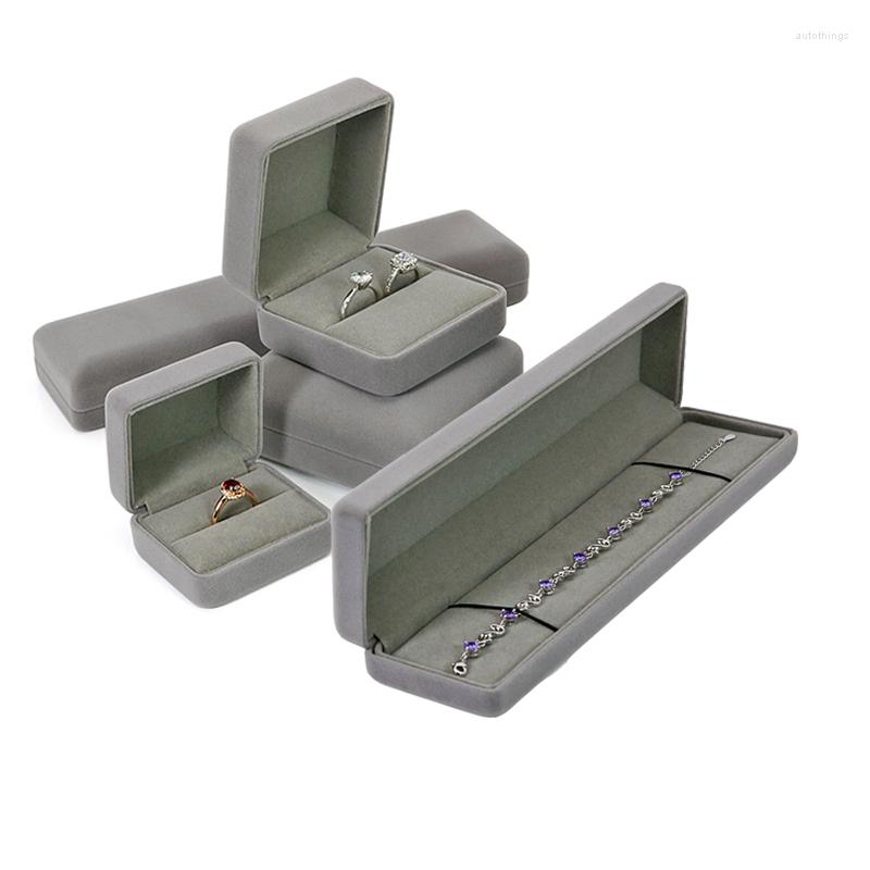 Jewelry Pouches Deluxe Bracelet Necklace Holder Elegant Long Chain Display Storage Packaging Gift Box
Jewelry Pouches Deluxe Bracelet Necklace Holder Elegant Long Chain Display Storage Packaging Gift Box