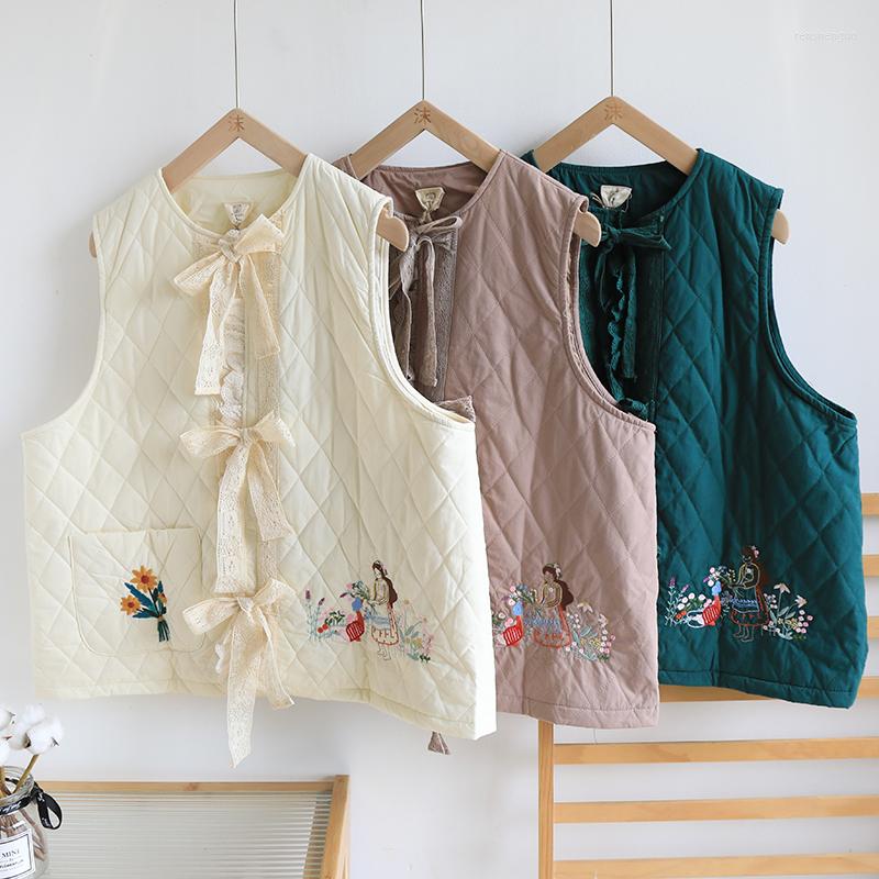 Women's Vests Autumn Winter Women All-match Mori Kei Flower Embroidery Lace Trim Loose Comfortable Quilted Cotton Padded Sleeveless Tank, Beige
Women's Vests Autumn Winter Women All-match Mori Kei Flower Embroidery Lace Trim Loose Comfortable Quilted Cotton Padded Sleeveless Tank, Beige