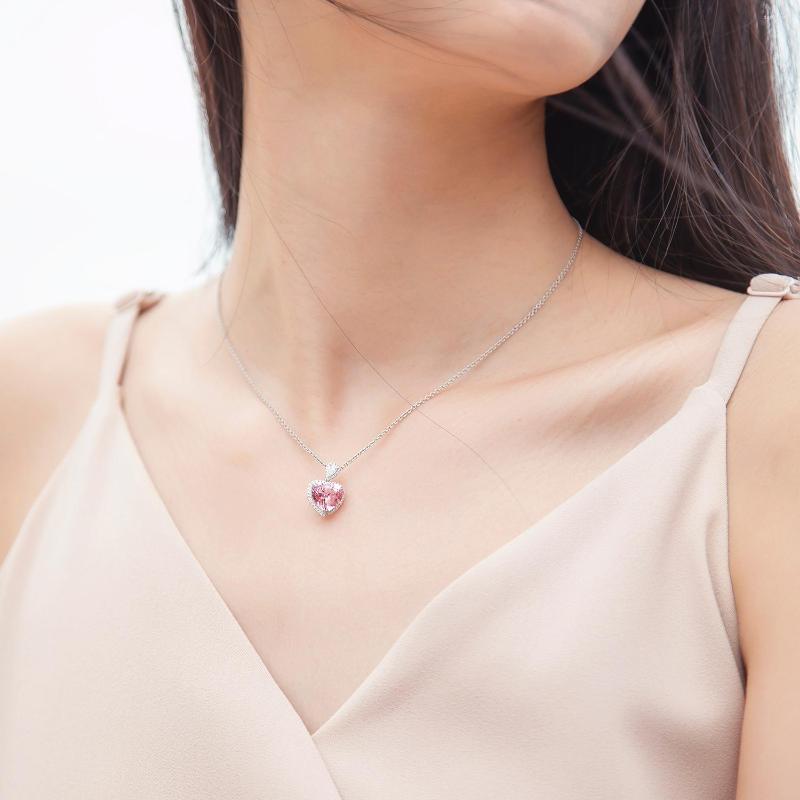 Chains Korean Version Temperament Wild Pink Simulation Morganite Tourmaline Pendant Female Fashion Collarbone Necklace Women
Chains Korean Version Temperament Wild Pink Simulation Morganite Tourmaline Pendant Female Fashion Collarbone Necklace Women