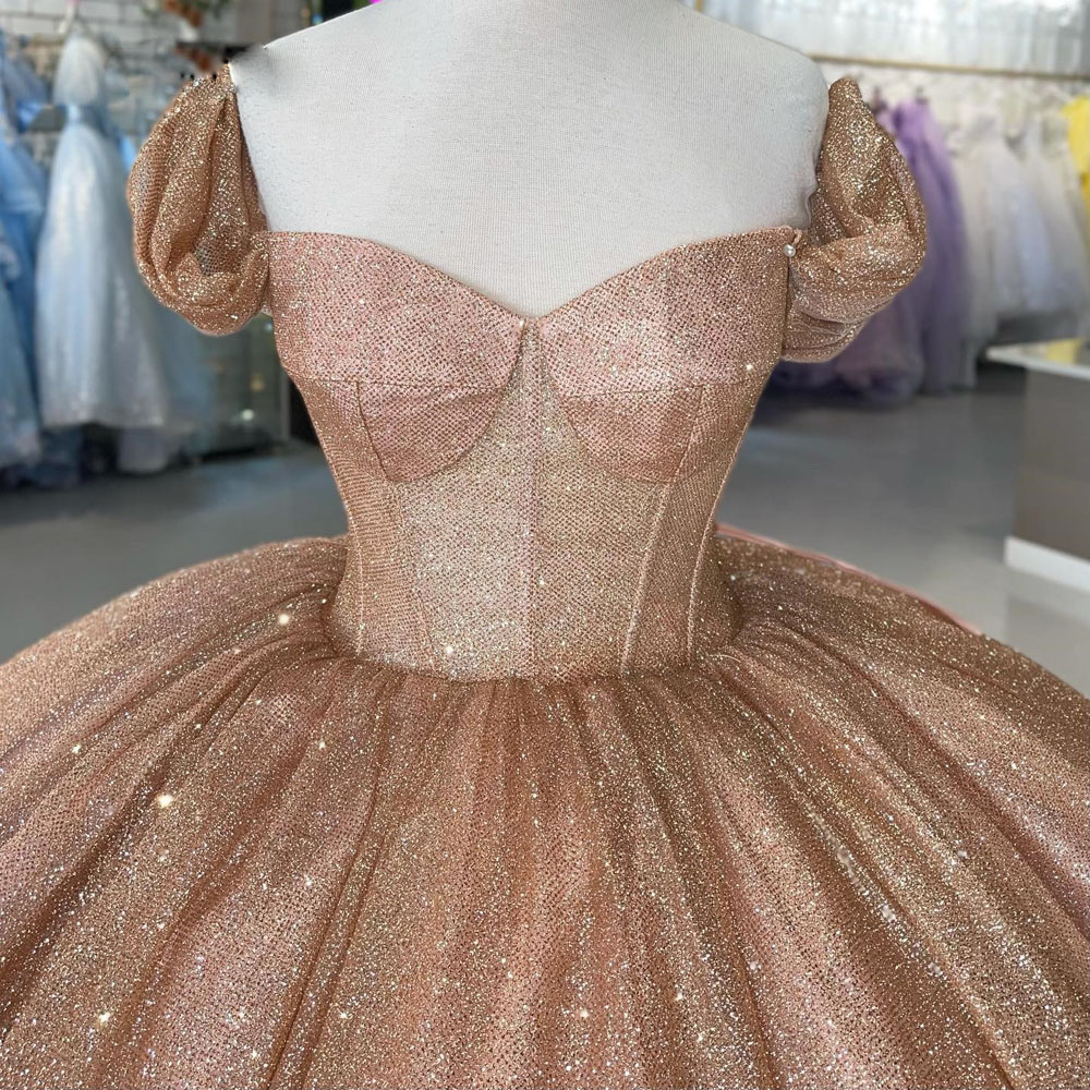 Sparkly Ball Gown Quinceanera Dresses Off the Shoulder Glitter Sequin Sweet 16 Gowns Plus Size Vestidos De 15 Anos