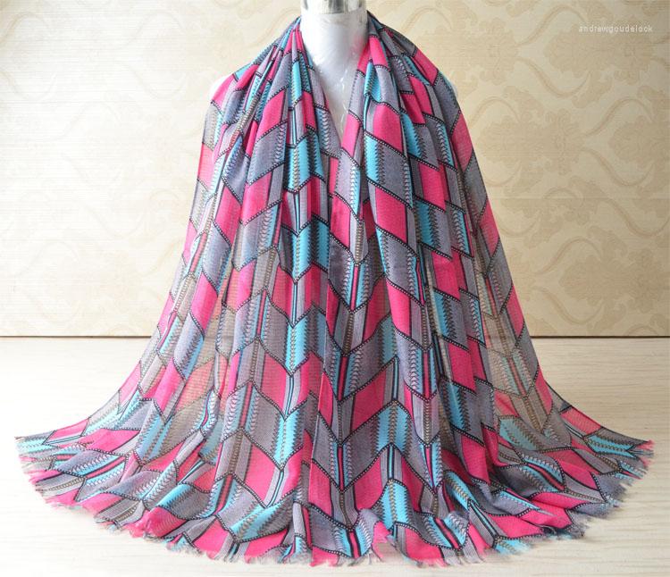 Scarves Winter Women Scarfs Cotton Voile Scarf Plaid Bandana Shawls And Muslim Hijab Cape Muffler Head Wrap British Style
Scarves Winter Women Scarfs Cotton Voile Scarf Plaid Bandana Shawls And Muslim Hijab Cape Muffler Head Wrap British Style
