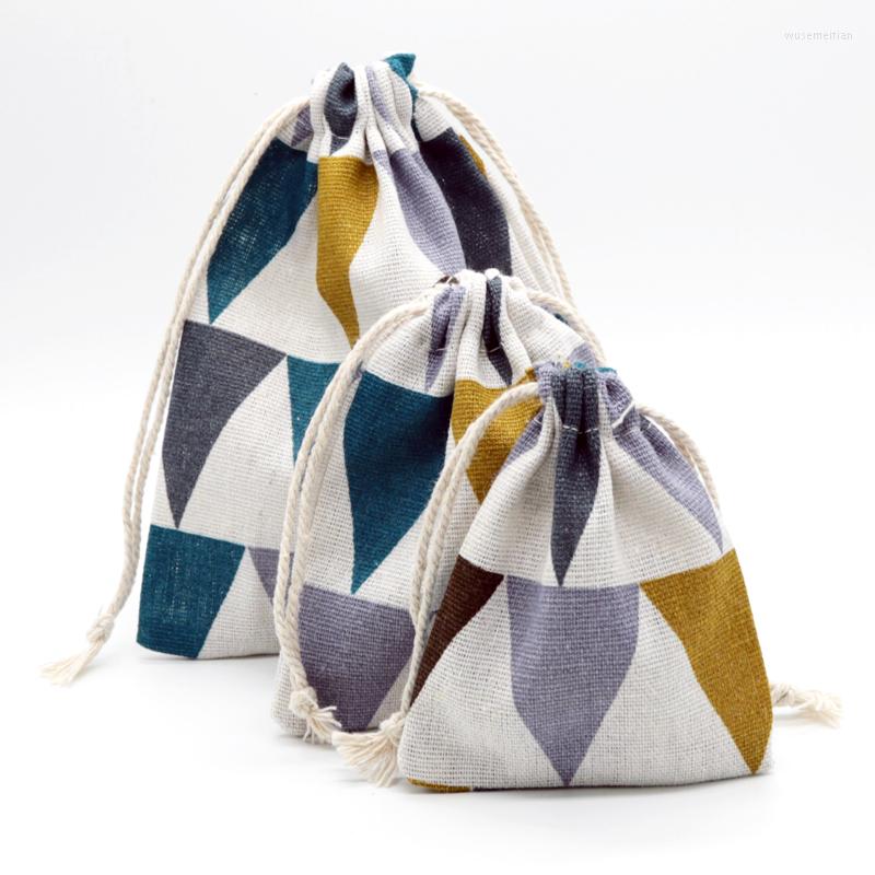 Jewelry Pouches Geometric Countryside Style Cotton Linen Printed Bag 19x24cm Household Sundries Storage Sorting Bags Drawstring Gift Logo
Jewelry Pouches Geometric Countryside Style Cotton Linen Printed Bag 19x24cm Household Sundries Storage Sorting Bags Drawstring Gift Logo