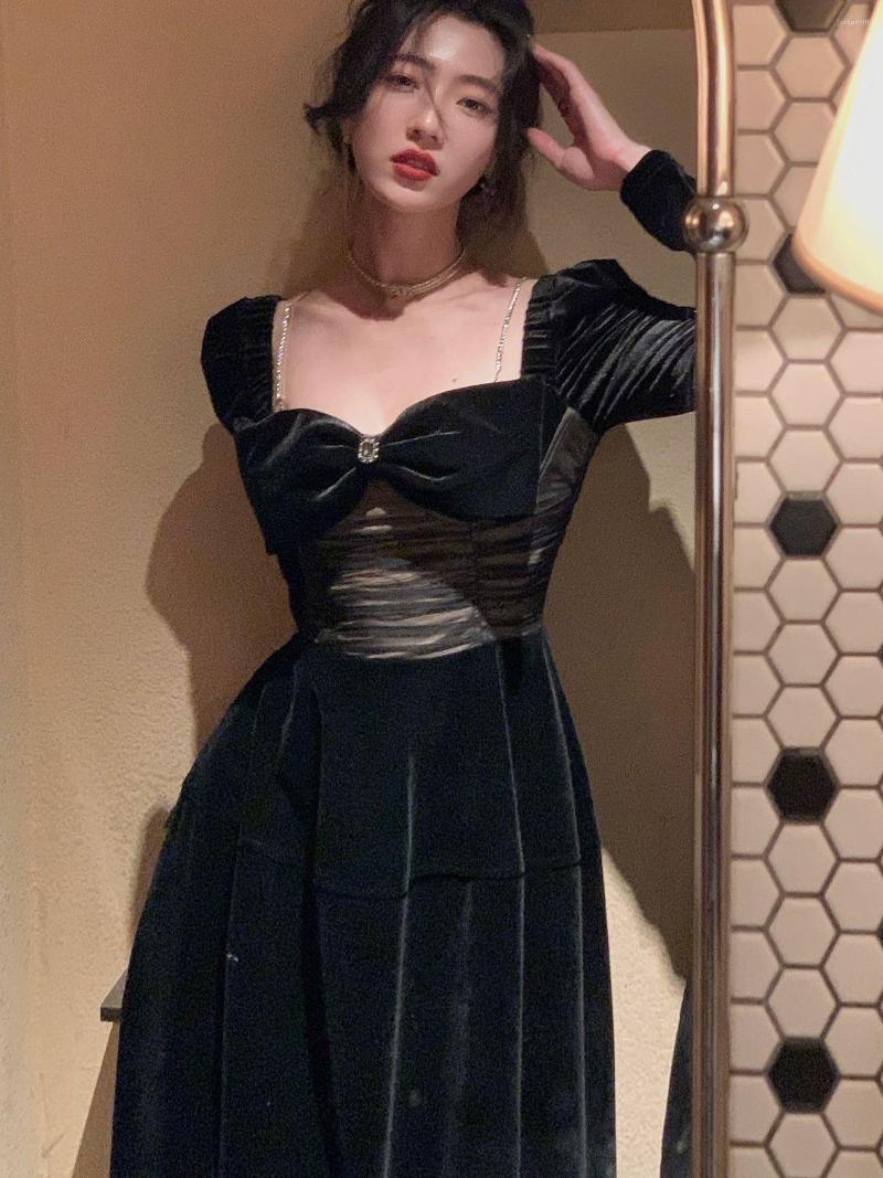 Casual Dresses Autumn Women Elegant Midi Retro Velvet A Line Black Dress Female Vestdios Vintage Bodycon Fashion Y2K Party Prom Clothes, Mini
Casual Dresses Autumn Women Elegant Midi Retro Velvet A Line Black Dress Female Vestdios Vintage Bodycon Fashion Y2K Party Prom Clothes, Mini