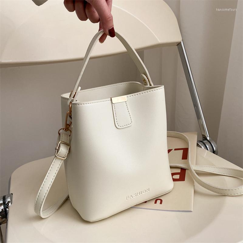 Evening Bags Women PU Leather Handbag Casual Tote Bag Lady Messenger Shoulder Brand Design Female Totes Bolsa Black, White
Evening Bags Women PU Leather Handbag Casual Tote Bag Lady Messenger Shoulder Brand Design Female Totes Bolsa Black, White