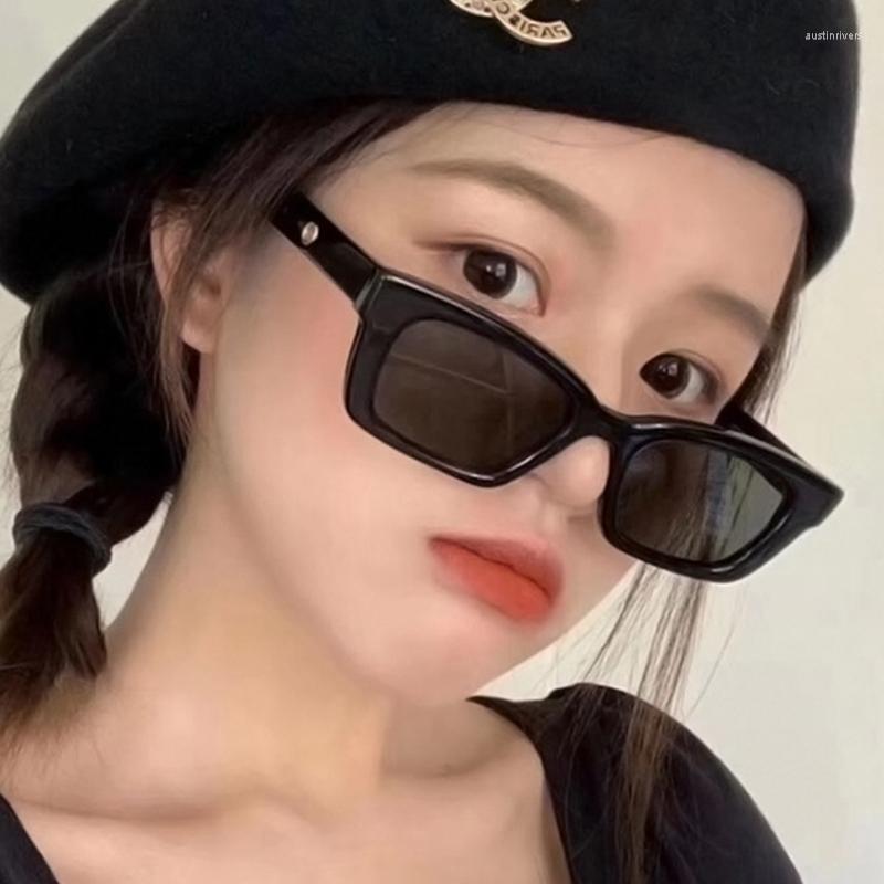 Sunglasses Vintage Pink White Green Leopard Rectangle Ladies Small Frame Cute Shades For Woman Luxury Designer Sun Glasses UV
Sunglasses Vintage Pink White Green Leopard Rectangle Ladies Small Frame Cute Shades For Woman Luxury Designer Sun Glasses UV