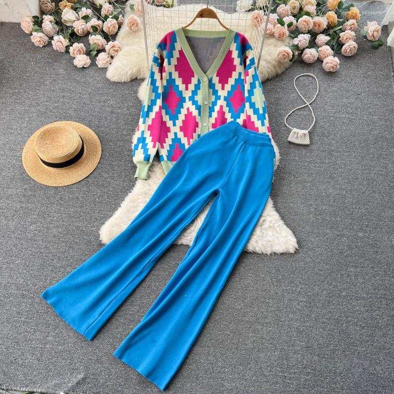 Women's Two Piece Pants Autumn And Winter Contrast Color Knitted Suits Women's V-neck Jacquard Sweater Cardigan Wide-leg Casual 2-piece, Black
Women's Two Piece Pants Autumn And Winter Contrast Color Knitted Suits Women's V-neck Jacquard Sweater Cardigan Wide-leg Casual 2-piece, Black