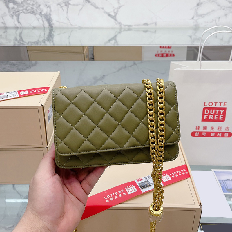 22K Womens Designer Lambskin Card Holder Wallet Bags With Crush Gold Bead Metal Chain Crossbody Shoulder Purse Multi Pochette With Back Pouch Pocket 20X12CM, Box
22K Womens Designer Lambskin Card Holder Wallet Bags With Crush Gold Bead Metal Chain Crossbody Shoulder Purse Multi Pochette With Back Pouch Pocket 20X12CM, Box