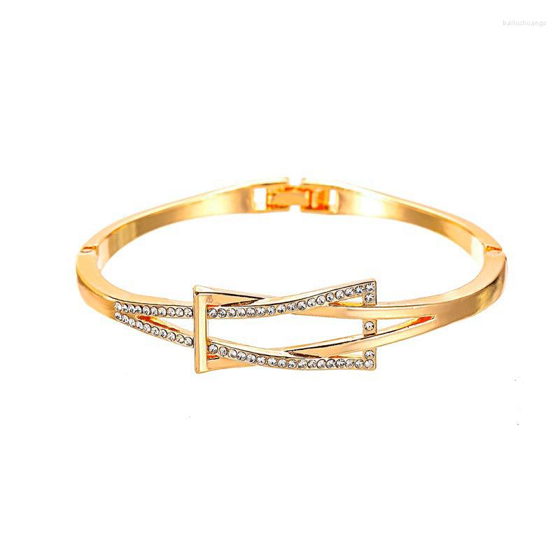 Bangle 2022 Jewelry Temperament Geometric Cross Bracelets For Women Knotted Design Simple Commuter Diamond Luxury Bracelet
Bangle 2022 Jewelry Temperament Geometric Cross Bracelets For Women Knotted Design Simple Commuter Diamond Luxury Bracelet