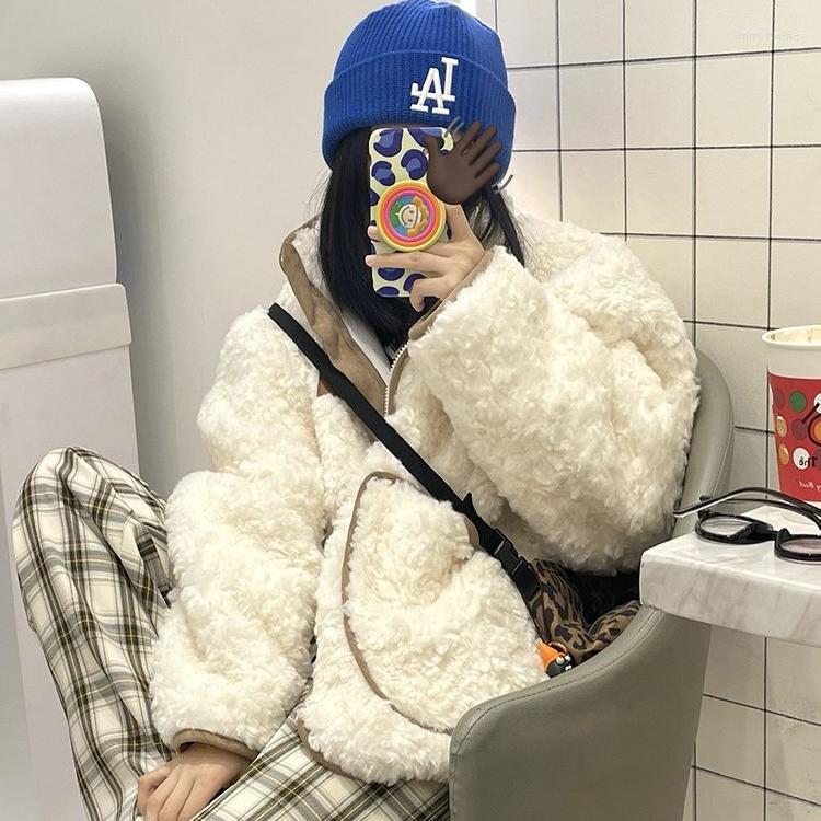 Women' Fur 2022 Women' Winter Loose Faux Plush Coats Female Stand Collae Warm Jackets Ladies Imitation Lamb Outerwear U447, White
Women' Fur 2022 Women' Winter Loose Faux Plush Coats Female Stand Collae Warm Jackets Ladies Imitation Lamb Outerwear U447, White