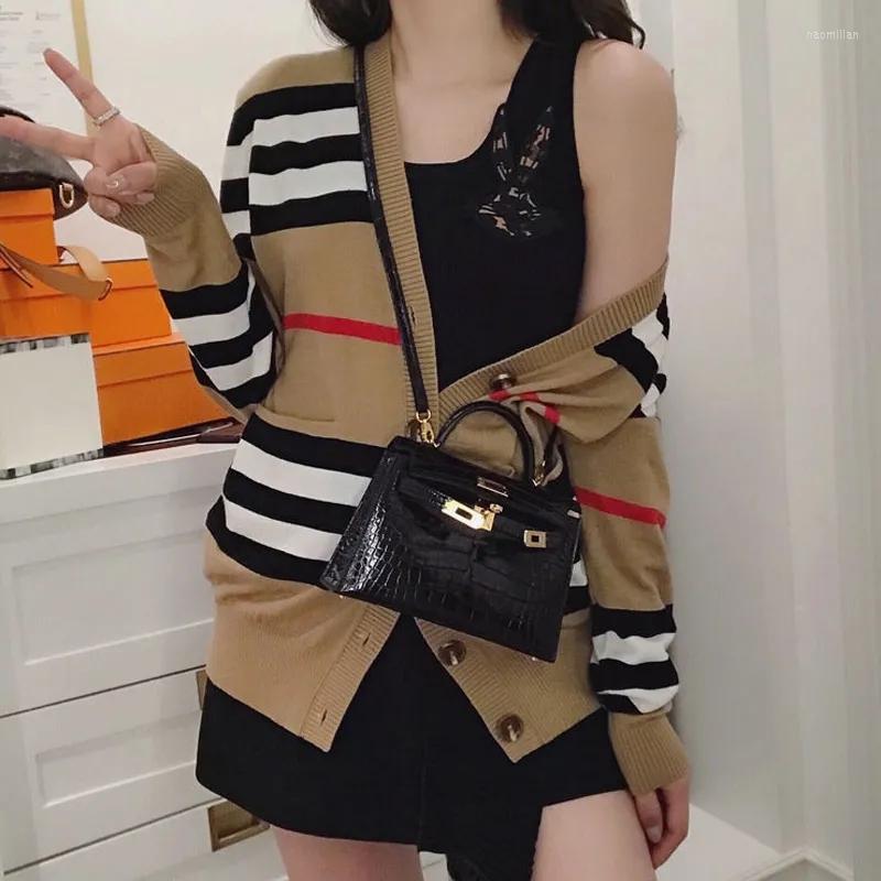 Women' Knits LFRVZ 2022 Spring High-end Striped Casual Young Knit Sweater Office Lady Open Stitch Full Sleeve Nature Women Long, Deep apricot
Women' Knits LFRVZ 2022 Spring High-end Striped Casual Young Knit Sweater Office Lady Open Stitch Full Sleeve Nature Women Long, Deep apricot