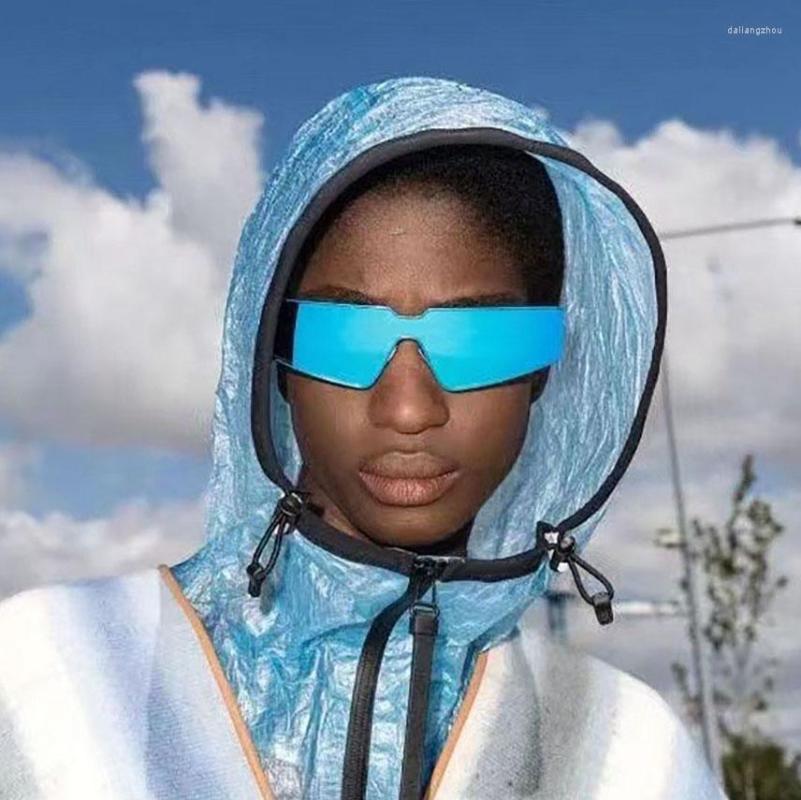 Sunglasses High-Quality Designer Triangle Women Men Rectangular Holographic Mirrored Sun Glasses UV Shades Eyewear
Sunglasses High-Quality Designer Triangle Women Men Rectangular Holographic Mirrored Sun Glasses UV Shades Eyewear