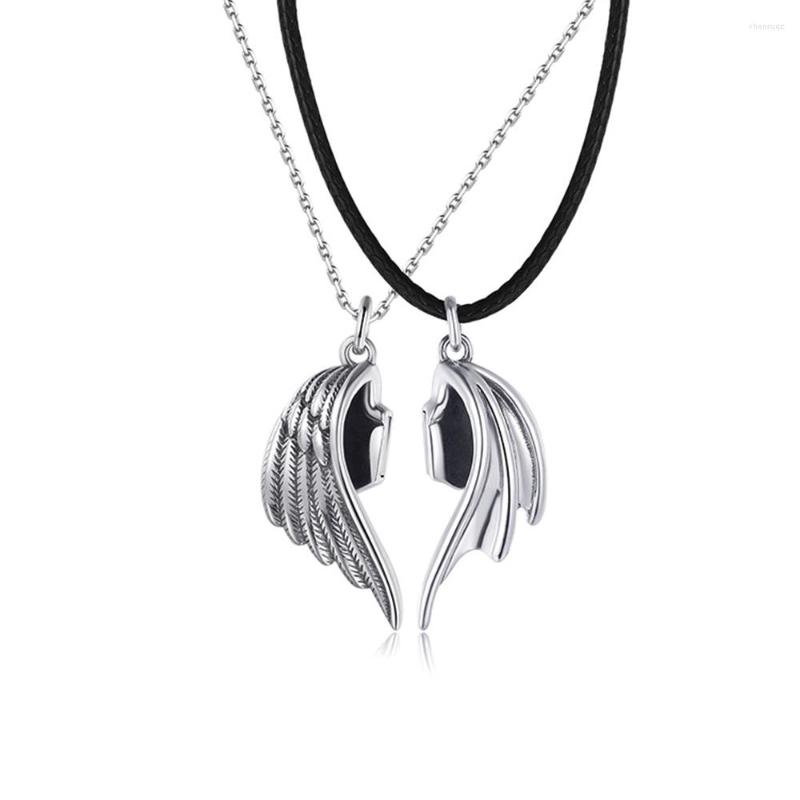 Chains Creative Angel Devil Wing Lovers Retro Necklace Leather Rope Charm Magnet Men's Women's Fashion Set Jewelry For Couples
Chains Creative Angel Devil Wing Lovers Retro Necklace Leather Rope Charm Magnet Men's Women's Fashion Set Jewelry For Couples