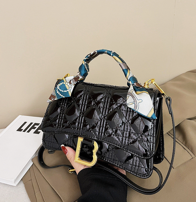 New women's shoulder bag with retro texture diamond shape hourglass bag, As pic