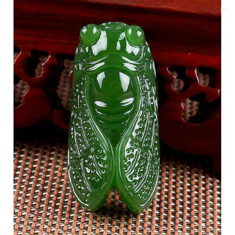 Pendant Necklaces Natural Jade Green Nelace Statue Blockbuster Luy Amulet Jasper