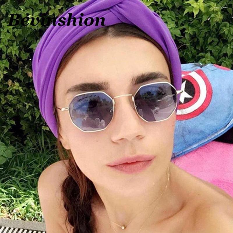 Sunglasses Vintage Small Size Square Women Men Sun Glasses Clear Color Lens Beauty Pink Gradient Eyewear Accessories HD Shades
Sunglasses Vintage Small Size Square Women Men Sun Glasses Clear Color Lens Beauty Pink Gradient Eyewear Accessories HD Shades
