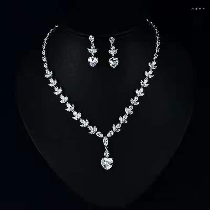 Necklace Earrings Set Funmode Multicolor Cubic Zircon Pendientes Wedding Jewelry For Women Bijoux Femme Wholesale FS173, Picture shown
Necklace Earrings Set Funmode Multicolor Cubic Zircon Pendientes Wedding Jewelry For Women Bijoux Femme Wholesale FS173, Picture shown