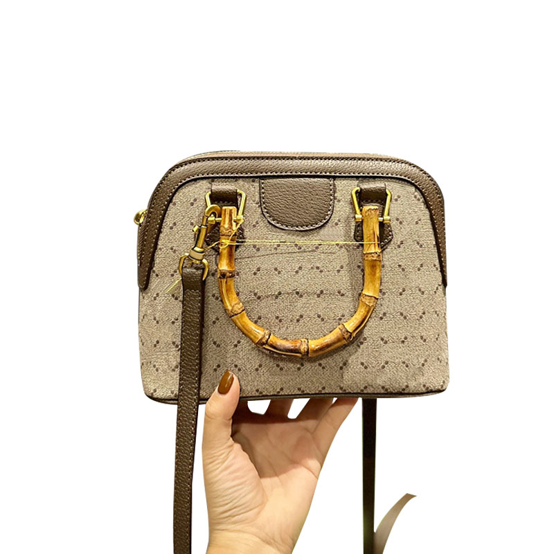Bamboo Bosten Bag Shell Tote Bags Women Handbag Purse Beach Shoulder Bag Fashion Metal Letter Lady Handbags Large Capacity Pocket Plain Thread Detachable Strap, Brown
Bamboo Bosten Bag Shell Tote Bags Women Handbag Purse Beach Shoulder Bag Fashion Metal Letter Lady Handbags Large Capacity Pocket Plain Thread Detachable Strap, Brown
