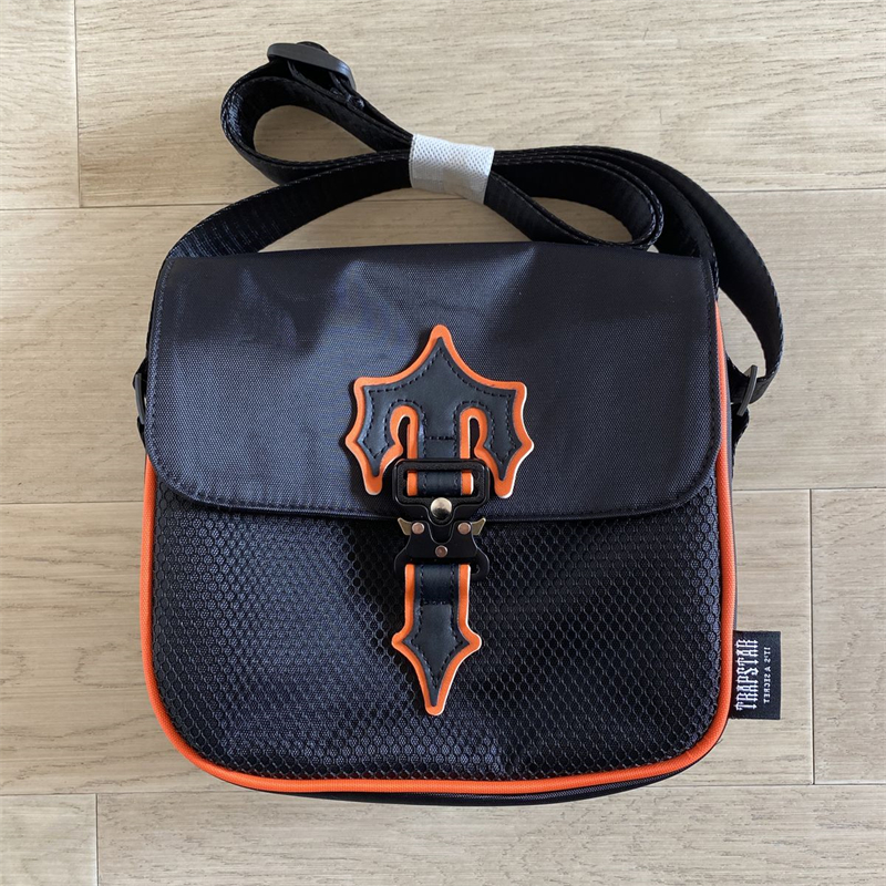 Sewing Notions Men's 2022 Fashion Wallets Trapstar Messenger Bag 1.0 Black Orange Handbag One Shoulder Crossbody Wallet
Sewing Notions Men's 2022 Fashion Wallets Trapstar Messenger Bag 1.0 Black Orange Handbag One Shoulder Crossbody Wallet