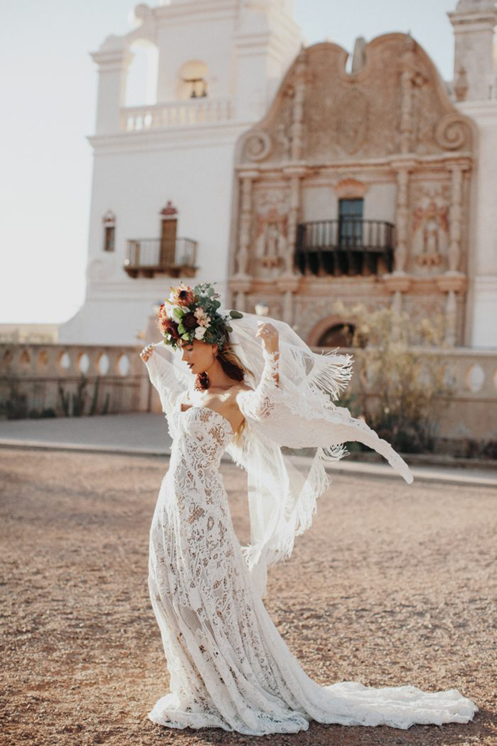 Bohemian Country mermaid Wedding Dresses Luxury Crochet Lace Beau Gown Boho Chic Hippie sweetheart Bridal Gown Bell long Sleeves