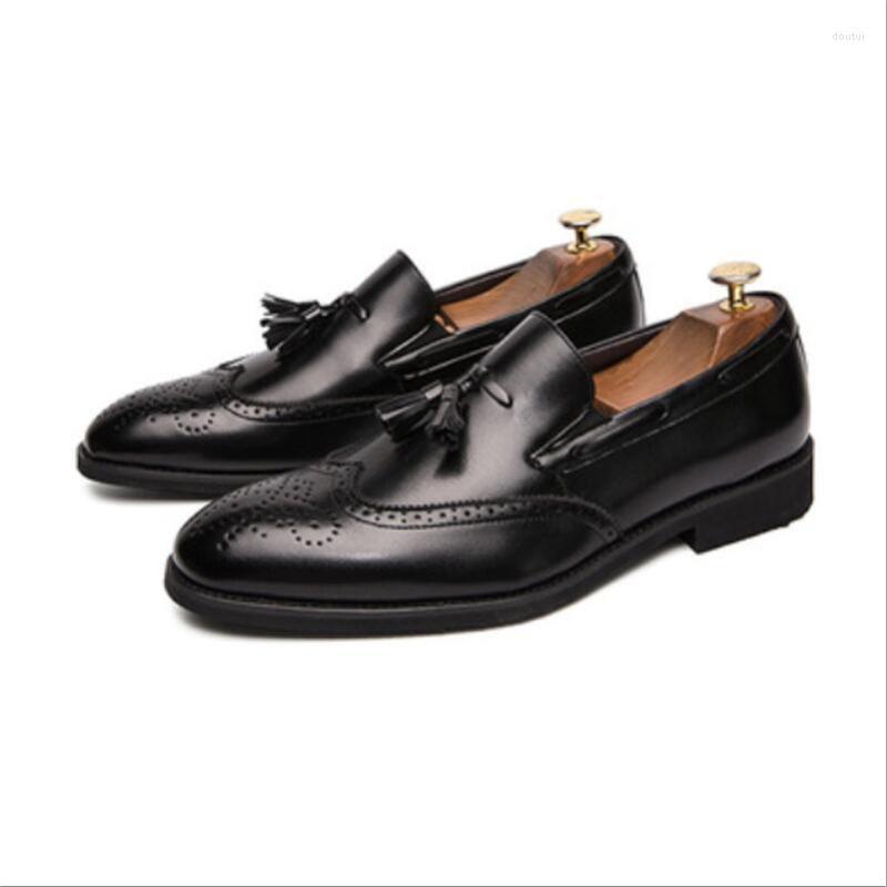 Dress Shoes Big Size 38-47 Men Brogue British Oxford Male Gentleman PU Leather Footwear Flats Tassel Loafers D2a61, Black
Dress Shoes Big Size 38-47 Men Brogue British Oxford Male Gentleman PU Leather Footwear Flats Tassel Loafers D2a61, Black