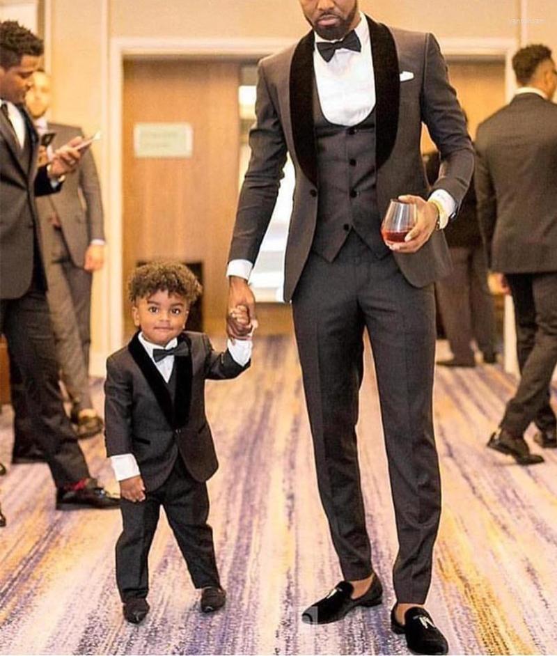 Men's Suits 3 Piece Gray Slim Fit Men For Wedding Tuxedo 2022 Black Velvet Shawl Lapel Tailored Made Groom Tuxedos Prom, Same as image
Men's Suits 3 Piece Gray Slim Fit Men For Wedding Tuxedo 2022 Black Velvet Shawl Lapel Tailored Made Groom Tuxedos Prom, Same as image