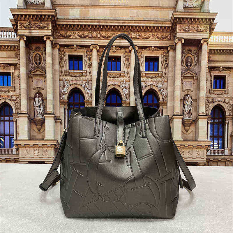 Evening Bag Luxury Brand Leather Letter Embossed Chch Hchc Women Bucket Fashion Shoulder Handbag Designer Cc Bolsa Cubo De Lujo 220623 J6PR, C71801xs-m06
Evening Bag Luxury Brand Leather Letter Embossed Chch Hchc Women Bucket Fashion Shoulder Handbag Designer Cc Bolsa Cubo De Lujo 220623 J6PR, C71801xs-m06