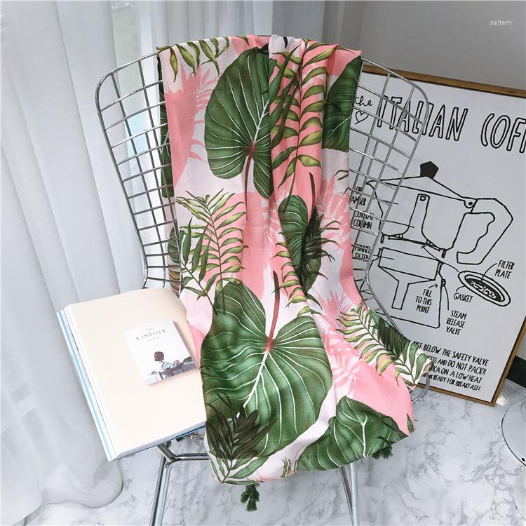 Scarves 2022 Women Palm Leaf Pattern Tassel Scarf Printed High Quality Cotton Leaves Shawls Wraps Hijabs Muffler 10pcs/Lot
Scarves 2022 Women Palm Leaf Pattern Tassel Scarf Printed High Quality Cotton Leaves Shawls Wraps Hijabs Muffler 10pcs/Lot