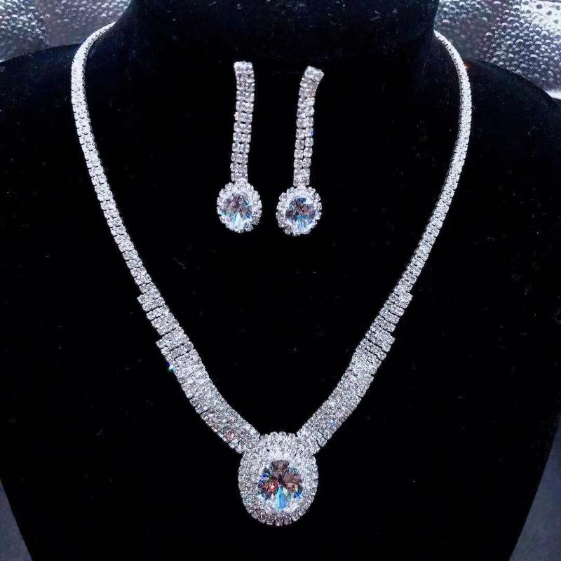 Chains Women's Luxury Exquisite Jewelry Set Wedding Bridesmaids Party Shining Rhinestone Zircon Earrings And Necklace
Chains Women's Luxury Exquisite Jewelry Set Wedding Bridesmaids Party Shining Rhinestone Zircon Earrings And Necklace