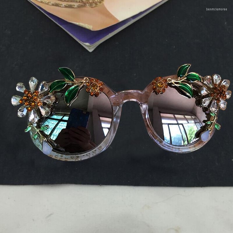 Sunglasses 2022 Fashion Baroque Women Girls Crystal Flower Retro Gems Leaf Summer Beach Glasses
Sunglasses 2022 Fashion Baroque Women Girls Crystal Flower Retro Gems Leaf Summer Beach Glasses