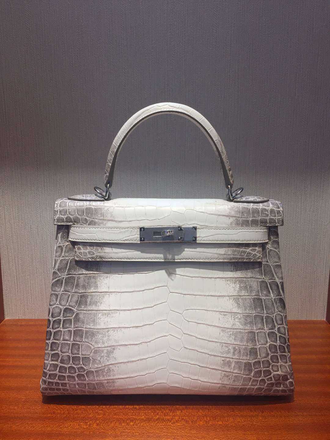 Handheld Herme Designer Bags Hand sewn wax thread snowflake black and white Himalayan Nile Crocodile Bay crocodile leather 28 25 32, Not for sale do not shoot
Handheld Herme Designer Bags Hand sewn wax thread snowflake black and white Himalayan Nile Crocodile Bay crocodile leather 28 25 32, Not for sale do not shoot