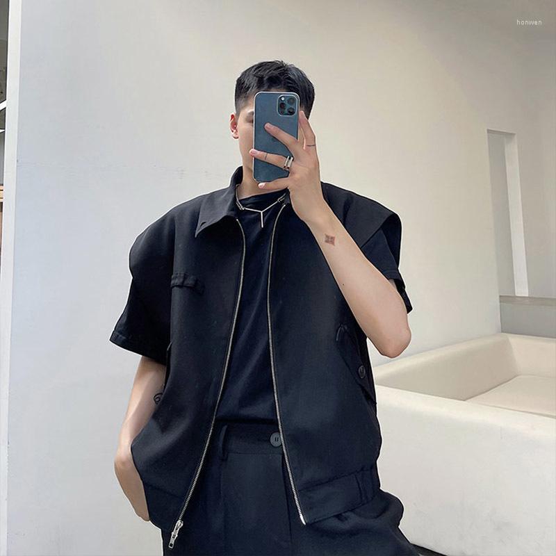 Men's Vests Advanced Autumn Design Simple Korean Style Sleeveless Black Vest Lapel Zipper Trend Off Shoulder Waistcoat 2023 2Y9731
Men's Vests Advanced Autumn Design Simple Korean Style Sleeveless Black Vest Lapel Zipper Trend Off Shoulder Waistcoat 2023 2Y9731