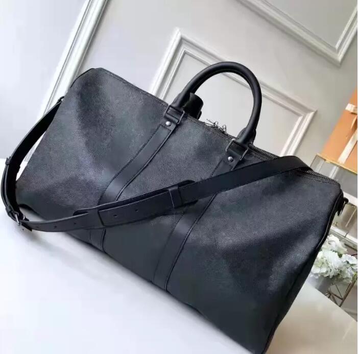 Designers Duffel Bags 45CM 50CM 55CM luxury large capacity travel sale High women men Genuine Leather shoulder Fashion bag carry rivets with lock head, Size 50 cm
Designers Duffel Bags 45CM 50CM 55CM luxury large capacity travel sale High women men Genuine Leather shoulder Fashion bag carry rivets with lock head, Size 50 cm
