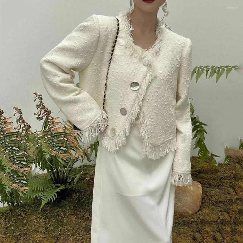 Women's Jackets White Tassel Small Fragrance Wind O-neck Coat Women's Fashion Short Autumn 2022 Temperament Loose Casual Female Outwear, Beige
Women's Jackets White Tassel Small Fragrance Wind O-neck Coat Women's Fashion Short Autumn 2022 Temperament Loose Casual Female Outwear, Beige